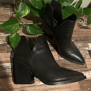 Vince Camuto size 8 booties.